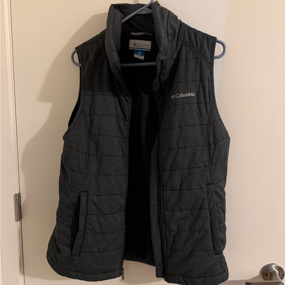 Columbia Black and Gray Vest